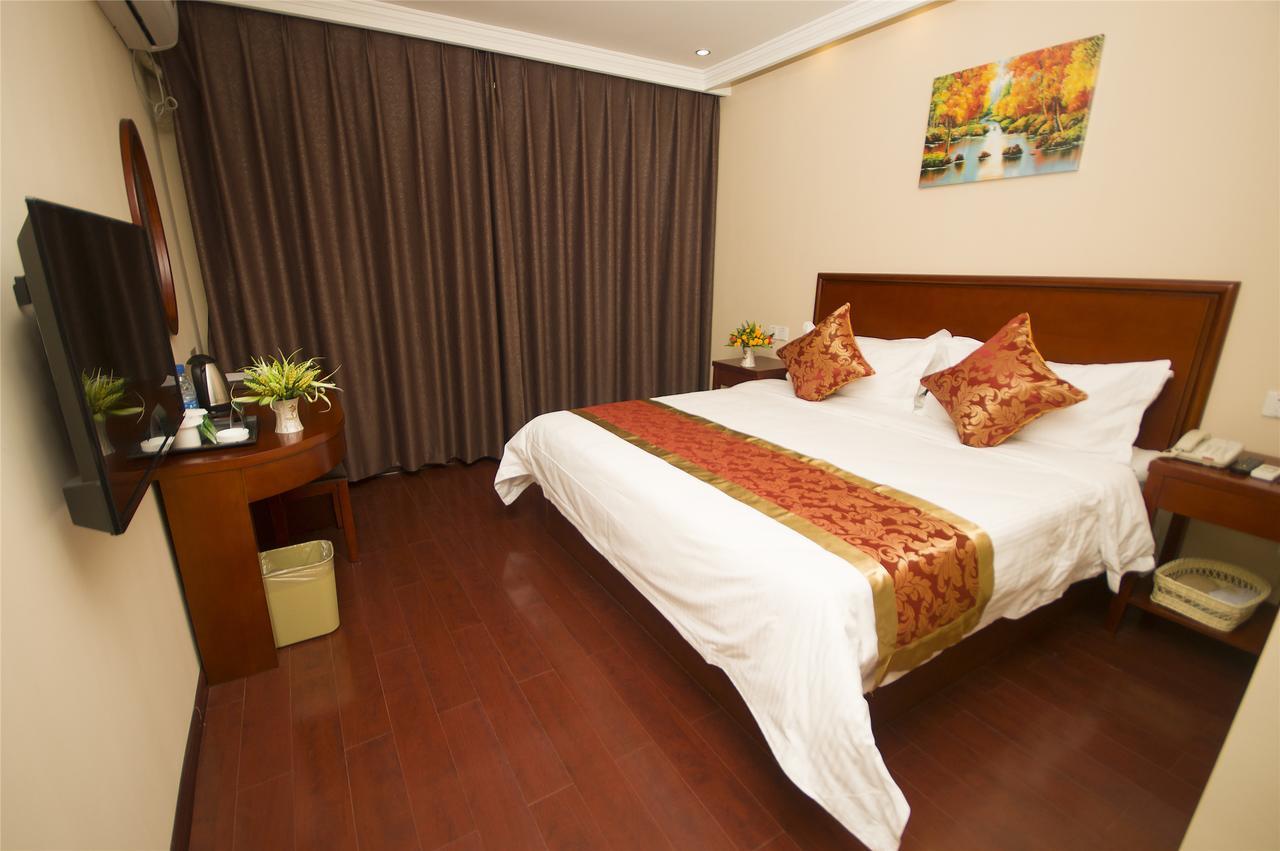 Greentree Inn Huanggang Qichun County Ouyada Square Express Hotel Dış mekan fotoğraf