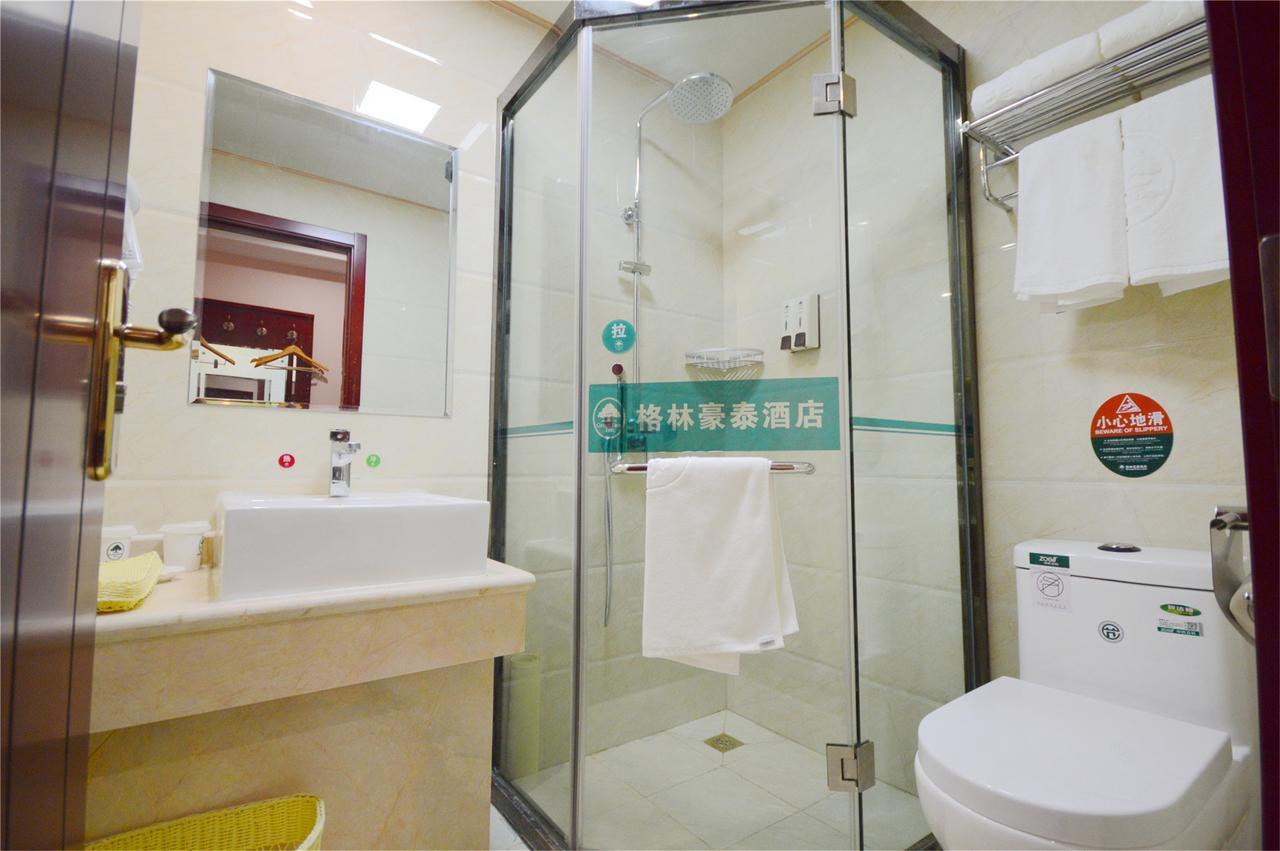 Greentree Inn Huanggang Qichun County Ouyada Square Express Hotel Dış mekan fotoğraf